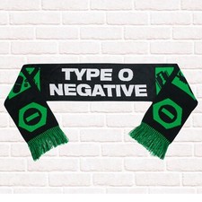 Sciarpa ricamata tipo O