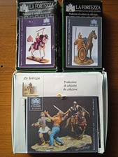 Lotto Di Numero Tre Soldatini A Cavallo Da Montare E Dipingere Con Scena Di Batt