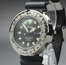 [Ecc+5] Orologio da uomo al