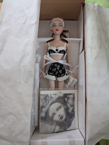 Gene dolls ashton drake simply - gene,
