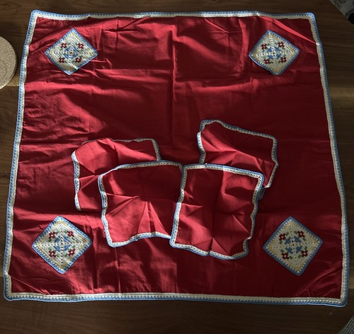 Copritavolo vintage rosso
