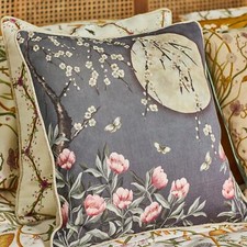 Cuscino The Chateau Moonlight blu notte giardino angelo design ponte di paglia