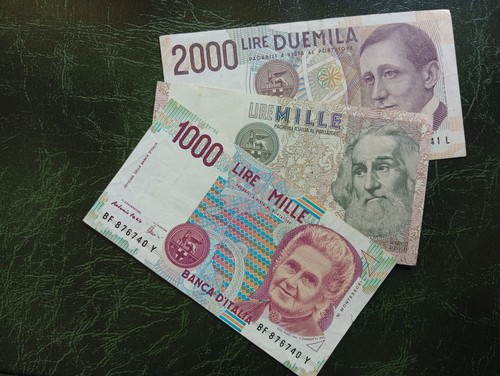Italy banknotes - italy,