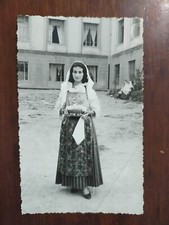 10603 CARTOLINA DONNA IN