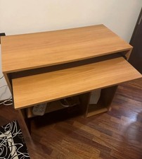 Scrivania in legno con 2 vani a scomparsa