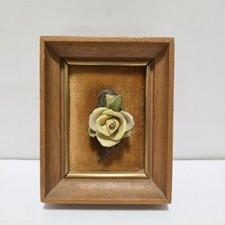 Fiore In Ceramica Smaltata Colorato Con Cornice In Legno E Tessuto