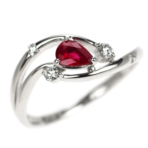 Anello con diamanti rubino