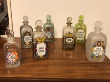 lotto vecchie bottiglie in cui venivano conservati liquori o solo decorazione