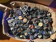 stock  bottoni finta made