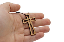 Collana con ciondolo croce in