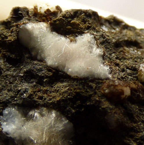 Natrolite thomsonite analcime - natrolite,