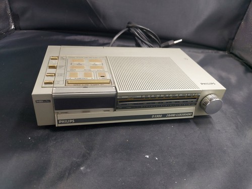 Vintage philips 3300 - d-3300, radio