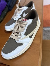 Jordan 1 Retro Low OG SP Travis Scott Reverse Mocha