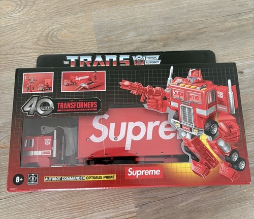 Supreme transformers optimus - transformers,