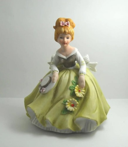 Statuina porcellana damina