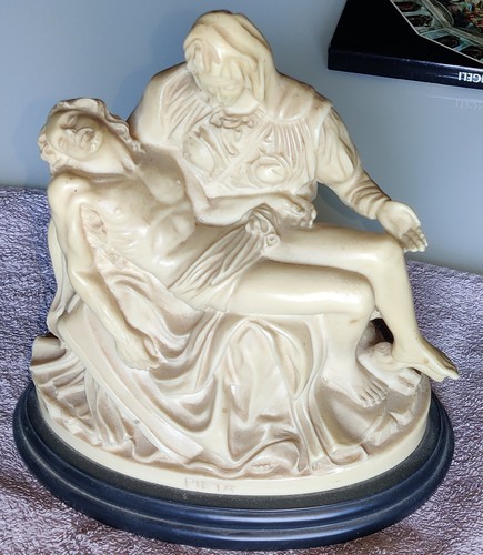 Statua pietà di - statua, "la