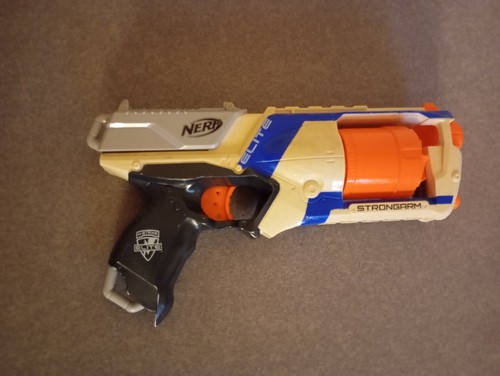 Nerf strike elite strongarm - elite,