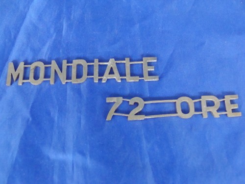 Scritta mondiale ore in - 72,
