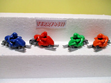 KINDER SORPRESA GATTI DELLE