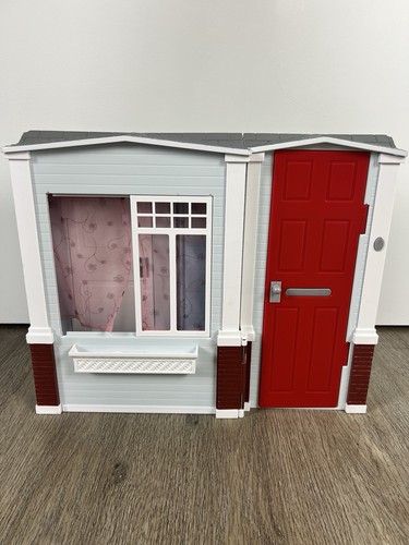 Barbie totally real toy house - barbie,