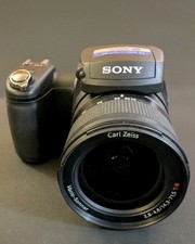 Sony Cyber-shot DSC-R1 10.3MP