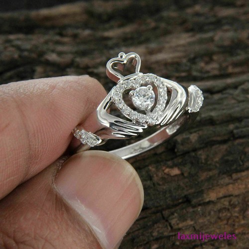 Anello con diamanti - , creati