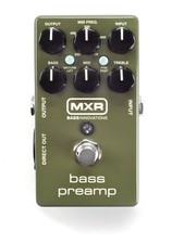 Pedale preamplificatore basso