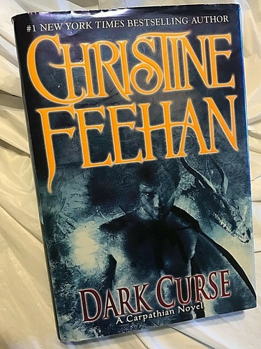 Christine feehan dark curse - christine,