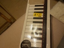 Akai Professional LPK25 MK2