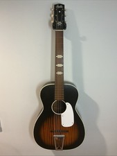 Bellissima chitarra acustica