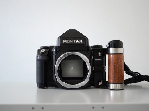 Pentax con impugnatura - 67, ii