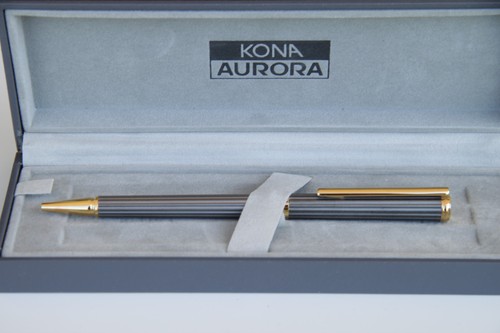 Aurora kona penna - aurora, a