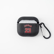 Custodia nera per Airpods 3