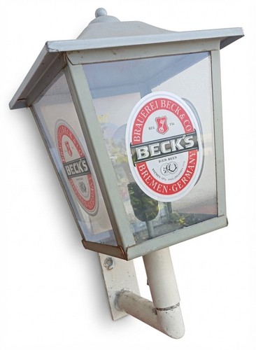 Lanterna muro pub - a, beck's