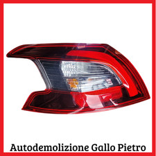 Fanale posteriore sinistro