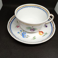 Set tazze e piattini da tè