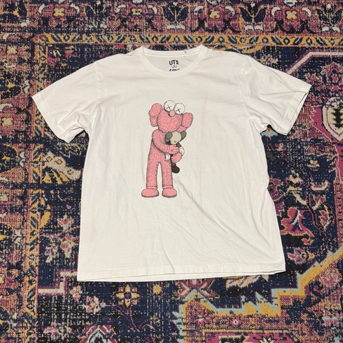 Uniqlo kaws pink - uniqlo, x