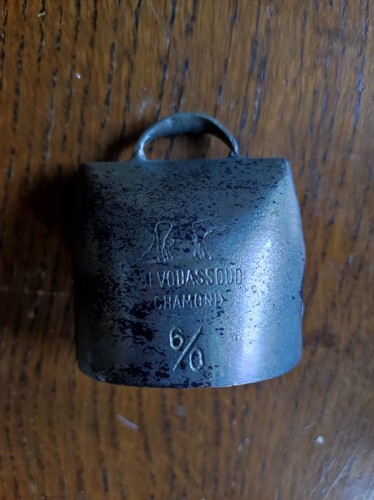 Ancienne cloche sonnaille - ancienne,