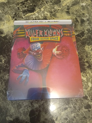 Killer klowns from - klowns, outer