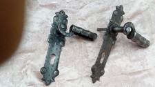 RARA COPPIA DI  MANIGLIE IN FERRO CON PLACCA (Fatta a mano)X PORTONE O CANCELLO 