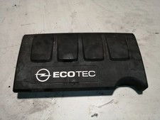 Assetto coprimotore superiore