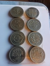 Un bel set di 8 vecchie monete