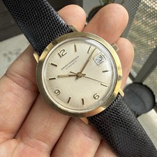 Orologio elegante uomo vintage