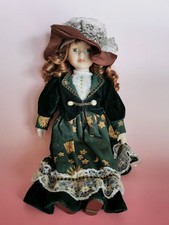 Bambola porcellana con gilet