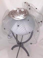 CAPPELLO BUSTINA CON VELETTA