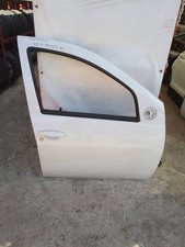 PORTA ANTERIORE. 801006719R DACIA DUSTER (10/13>)