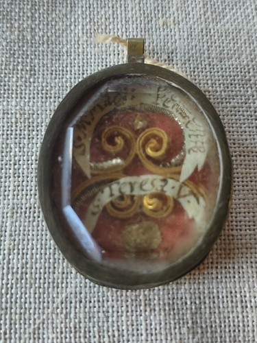 Reliquia relic reliquiario - reliquia,