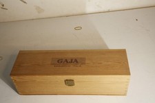 Gaja Barbaresco cassa legno vuota per una bottiglia