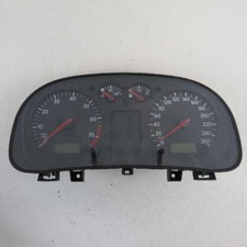 Cruscotto 1J0920805B per VOLKSWAGEN GOLF 1.6 16V 1997-2003 usato (76115)