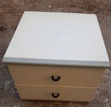 Coppia di Comodini usati 46x46x38cm Bianchi come da foto 